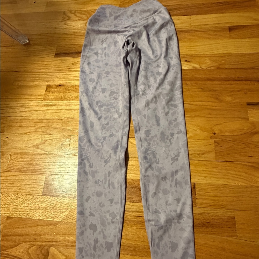 Alphalete lavender Patterned High-Waist Leggings